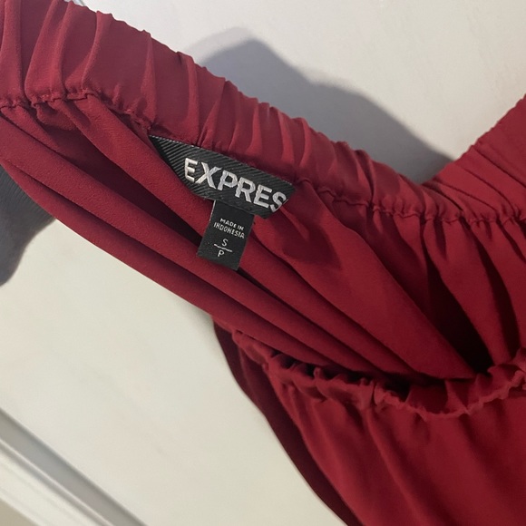 Express off the shoulder red shirt with tie sleeves that are 3/4 length. Size S - Picture 4 of 4